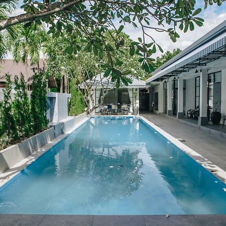 La Riva Boutique Hotel Kamphengphet Kültér fotó