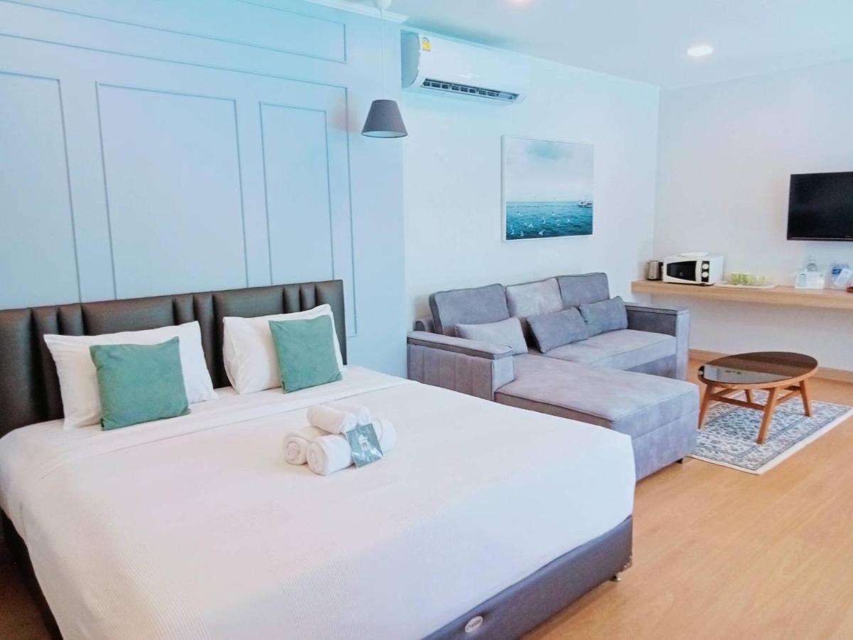 La Riva Boutique Hotel Kamphengphet Kültér fotó