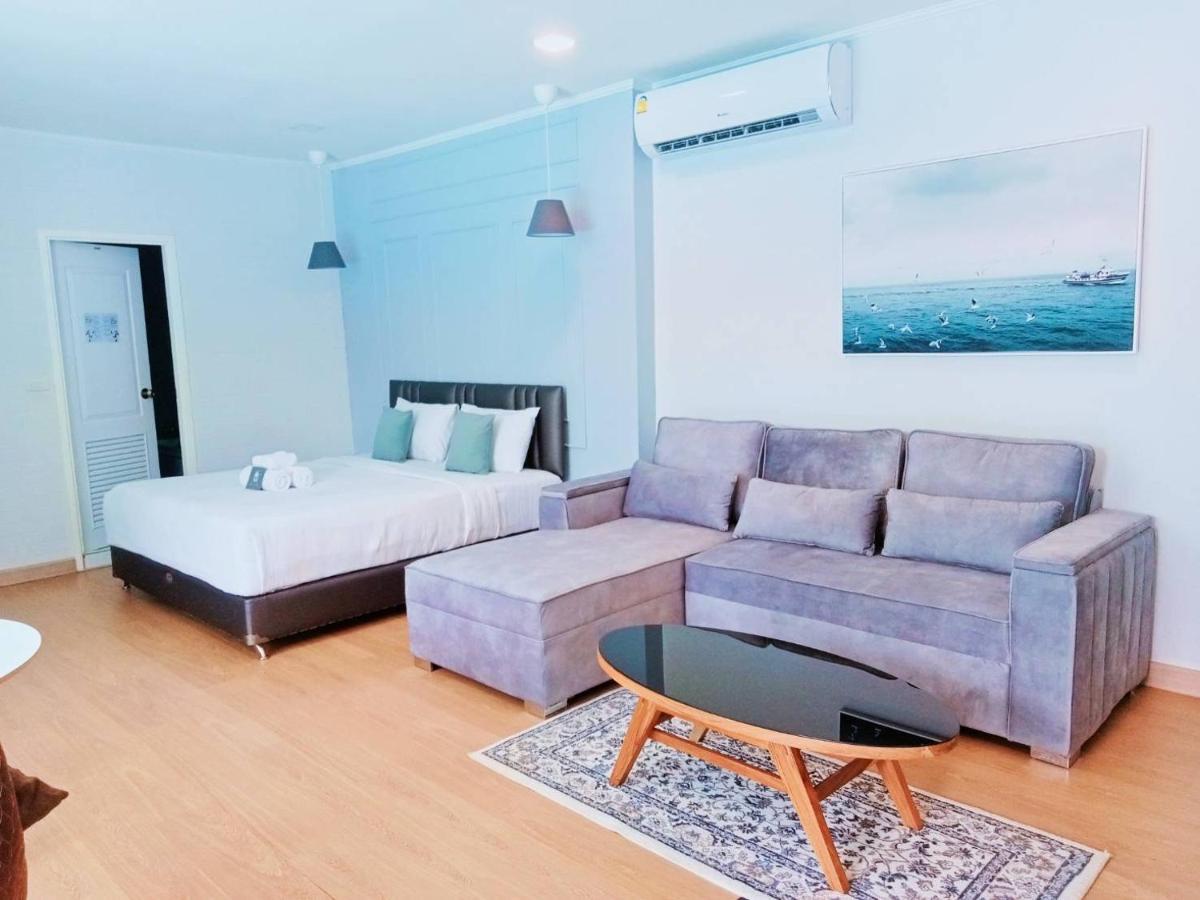 La Riva Boutique Hotel Kamphengphet Kültér fotó