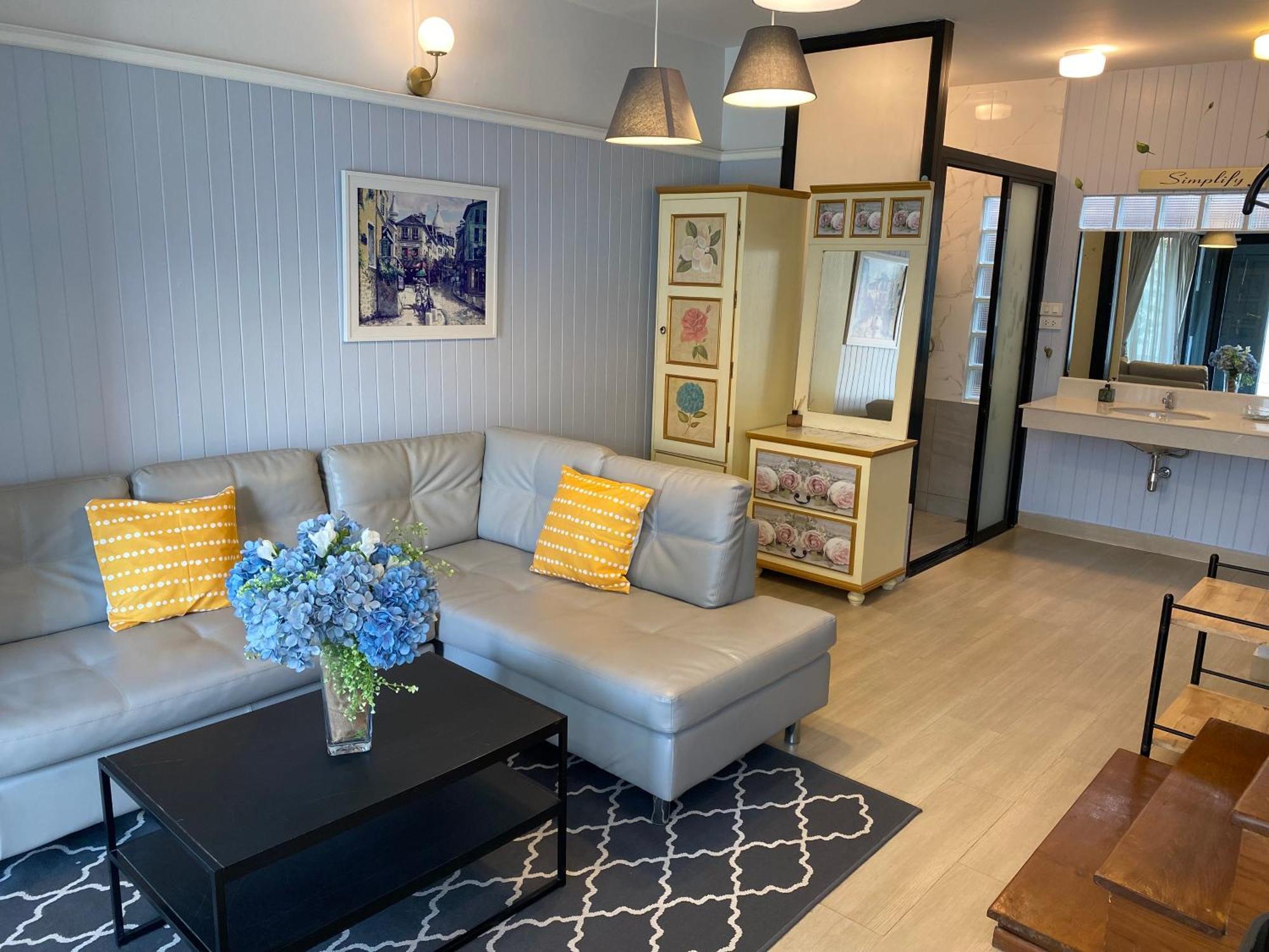 La Riva Boutique Hotel Kamphengphet Kültér fotó