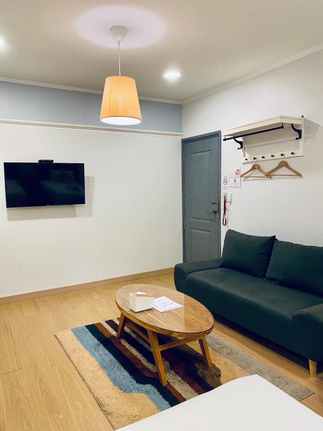 La Riva Boutique Hotel Kamphengphet Kültér fotó