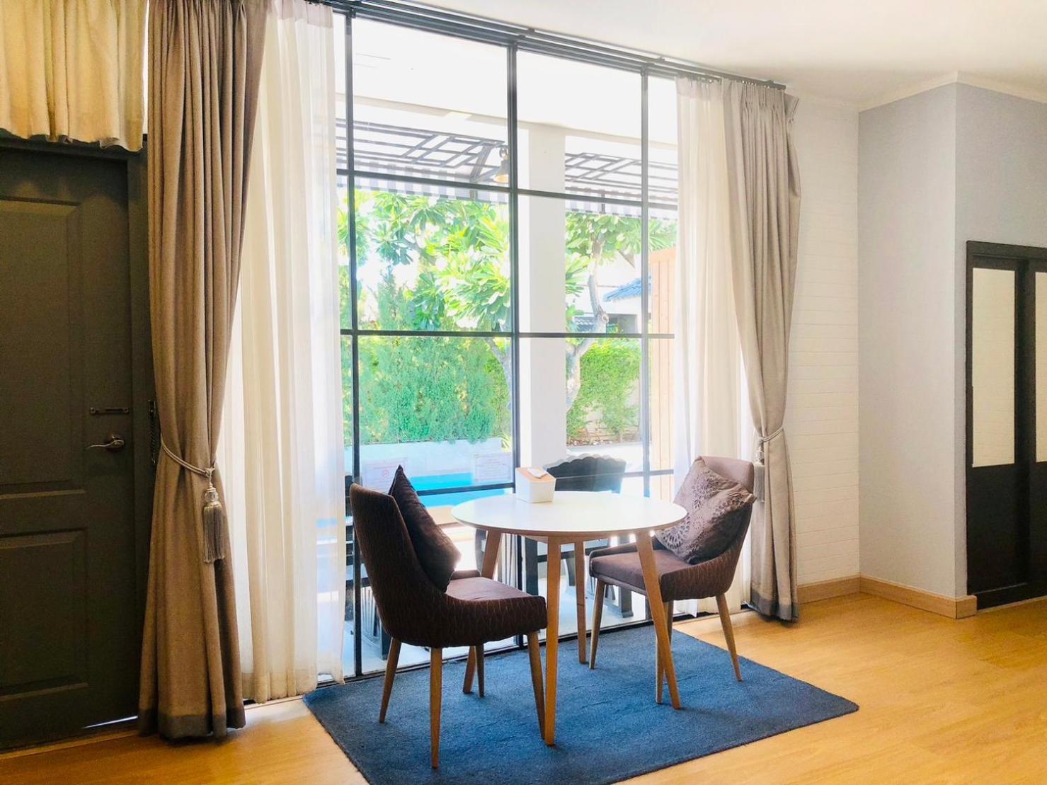 La Riva Boutique Hotel Kamphengphet Kültér fotó