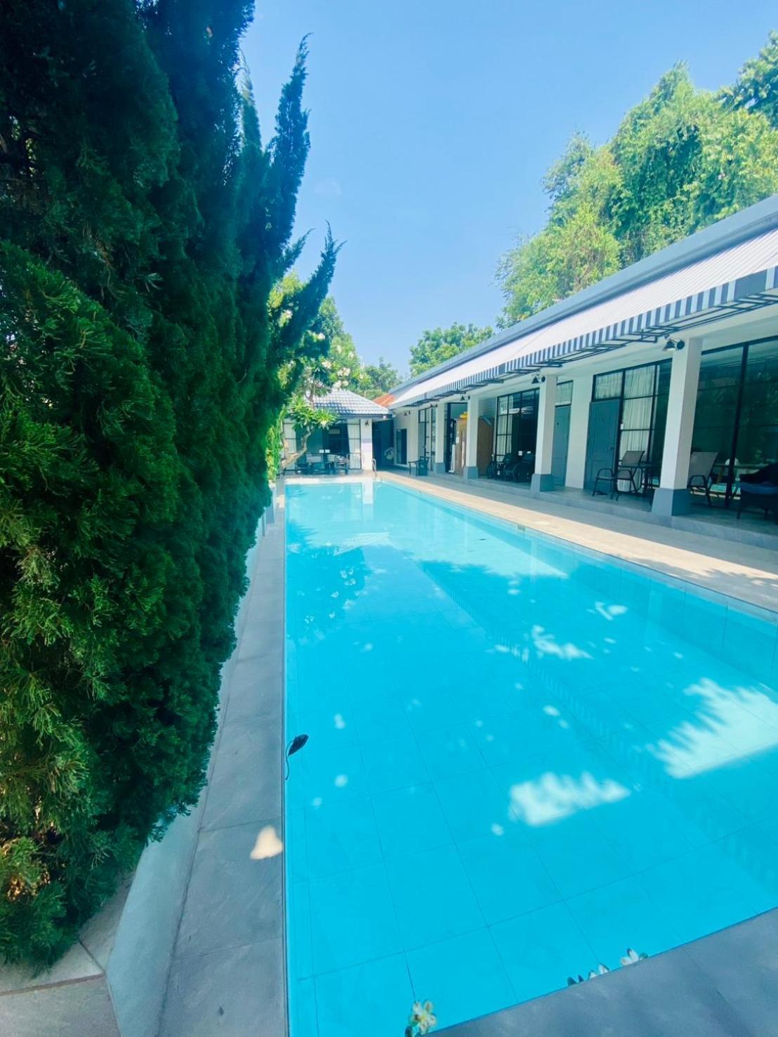 La Riva Boutique Hotel Kamphengphet Kültér fotó