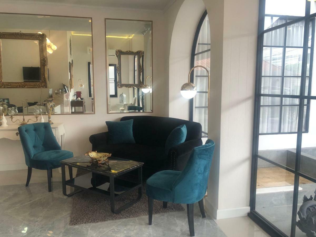 La Riva Boutique Hotel Kamphengphet Kültér fotó