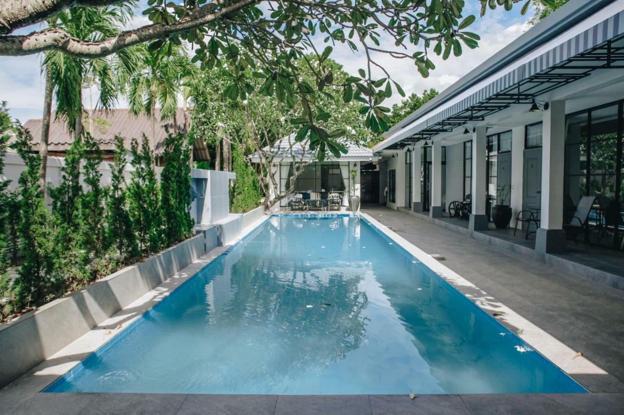 La Riva Boutique Hotel Kamphengphet Kültér fotó