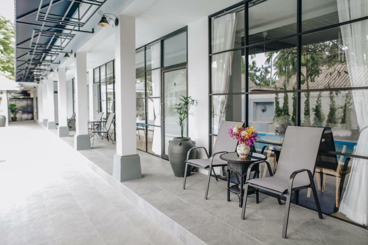 La Riva Boutique Hotel Kamphengphet Kültér fotó
